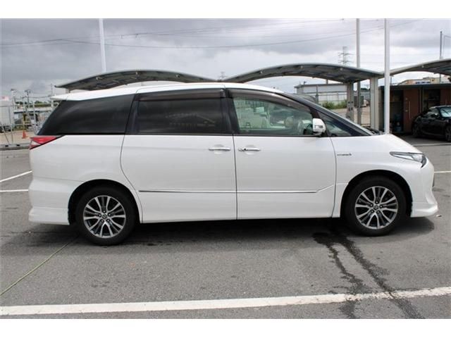 ESTIMA HYBRID 4WD