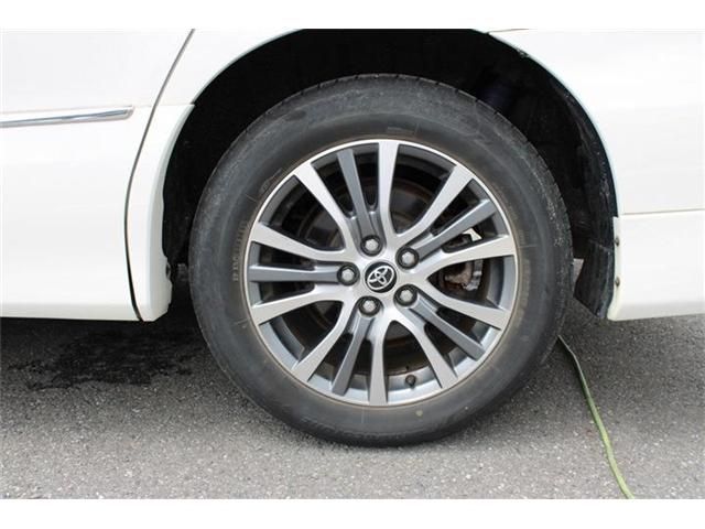 ESTIMA HYBRID 4WD