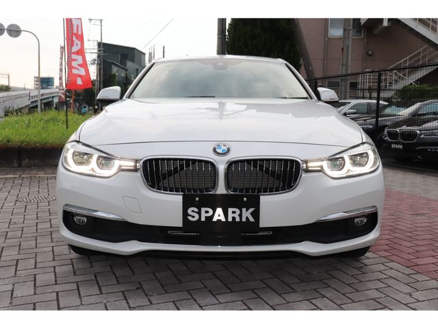 BMW 3 Series sedan