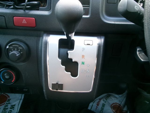 HIACE van 2WD