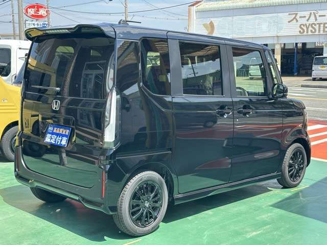 N BOX CUSTOM