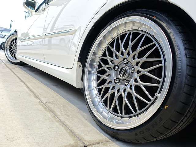 CROWN sedan