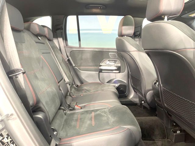 MERCEDES BENZ GLB