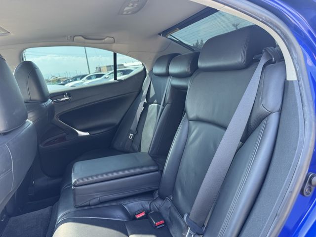 LEXUS IS250
