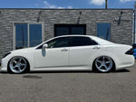 CROWN sedan