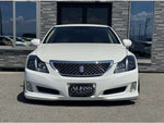 CROWN sedan
