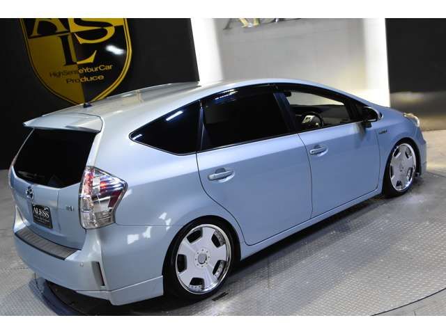 PRIUS Alpha