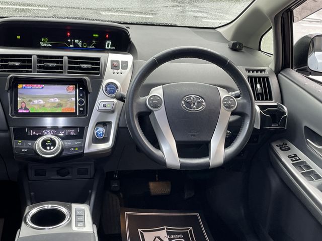 PRIUS Alpha