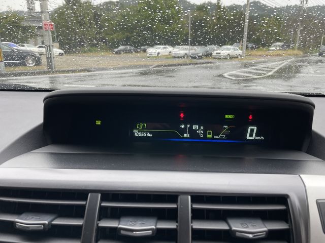 PRIUS Alpha