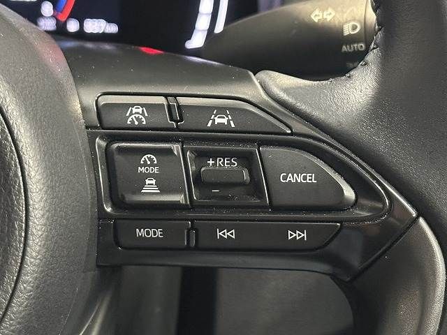 YARIS CROSS