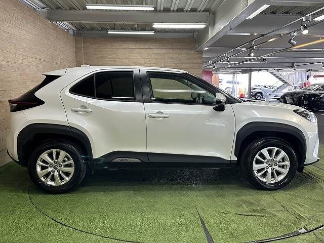 YARIS CROSS