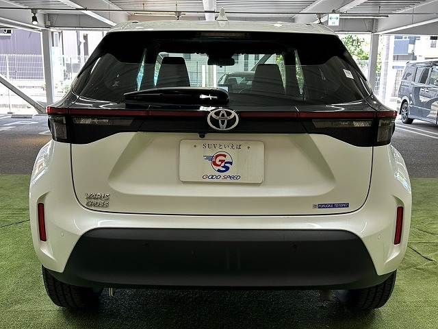 YARIS CROSS