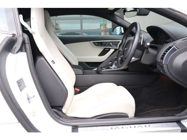 JAGUAR  F type Coupe