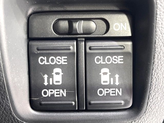 N BOX