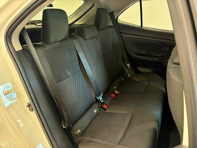 YARIS CROSS