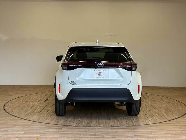 YARIS CROSS