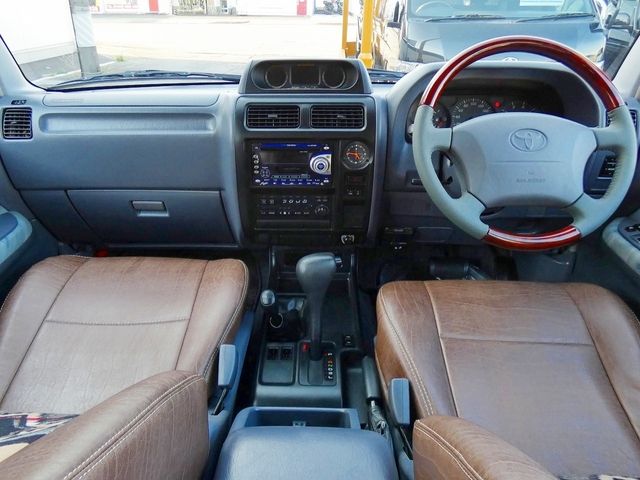 LANDCRUISER PRADO