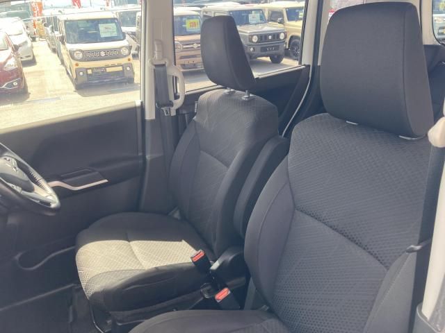 DELICA D:2 CUSTOM 2WD