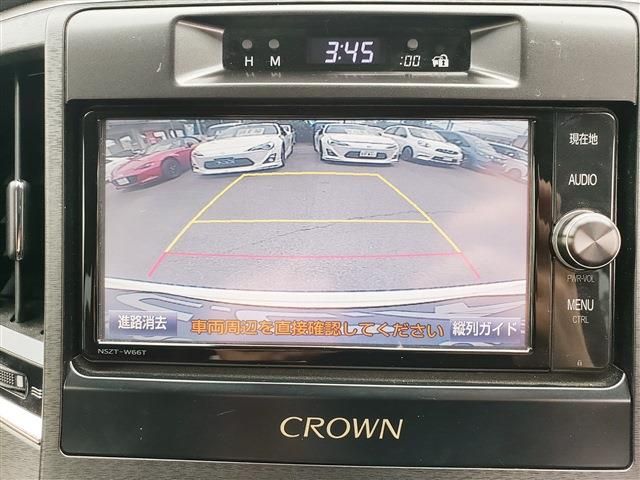 CROWN sedan hybrid