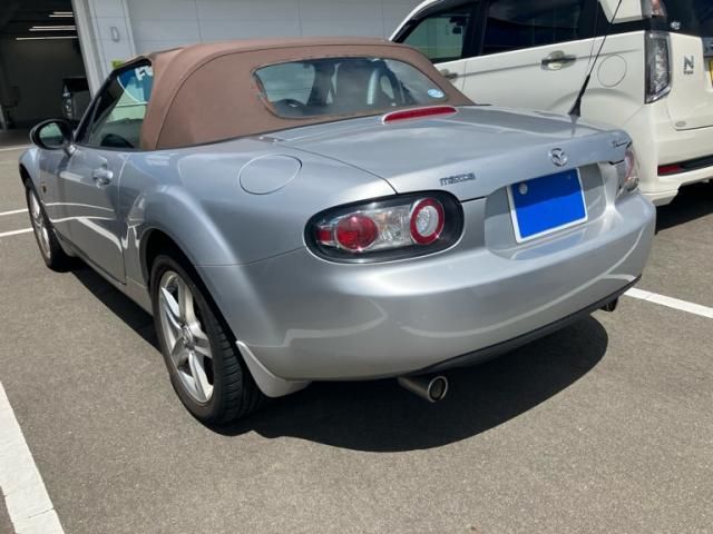 ROADSTER