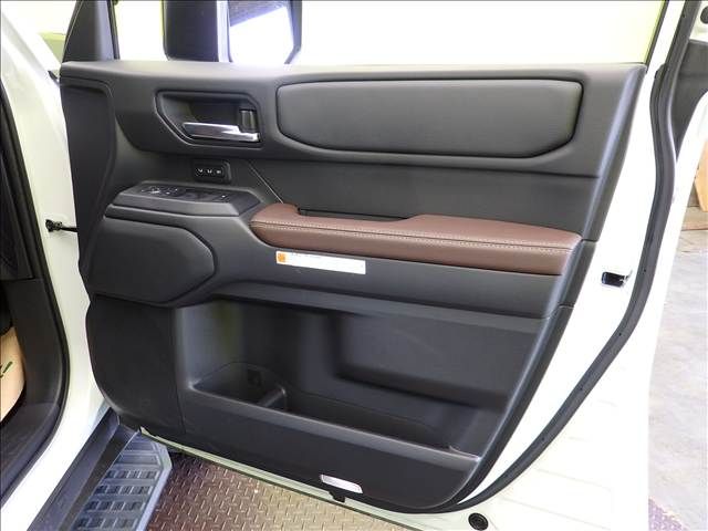 LANDCRUISER 250