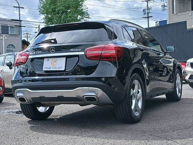 MERCEDES BENZ GLA class