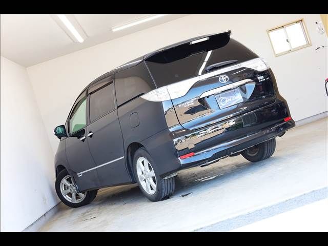 ESTIMA HYBRID 4WD