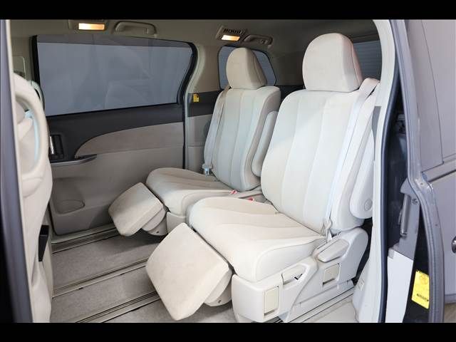 ESTIMA HYBRID 4WD