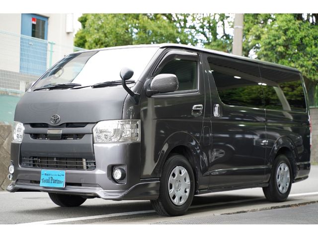 HIACE van 4WD