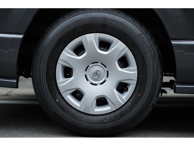 HIACE van 4WD
