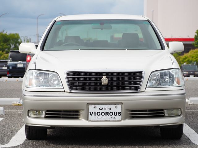 CROWN sedan