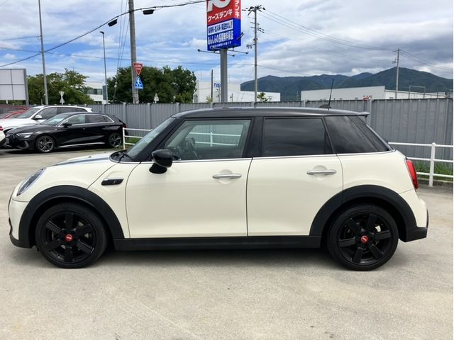 MINI COOPER SD 5DOOR