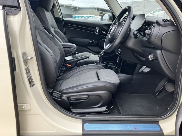 MINI COOPER SD 5DOOR