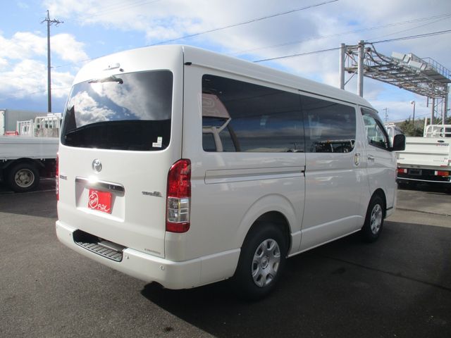 HIACE van 2WD