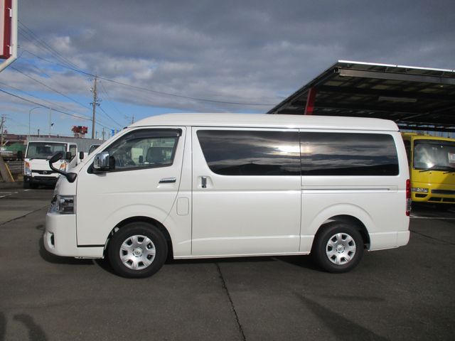 HIACE van 2WD