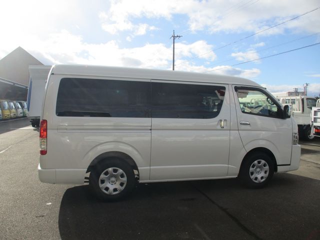 HIACE van 2WD