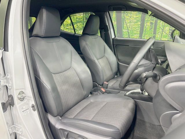 YARIS CROSS HYBRID