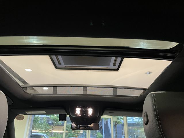 MERCEDES BENZ GLB