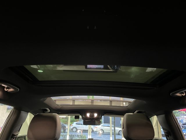 MERCEDES BENZ GLB