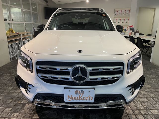 MERCEDES BENZ GLB