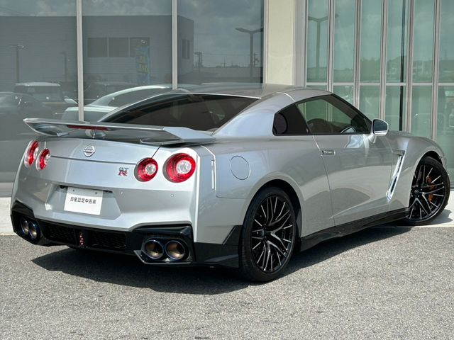 GT-R