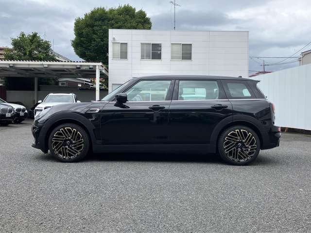 MINI COOPER D CLUBMAN