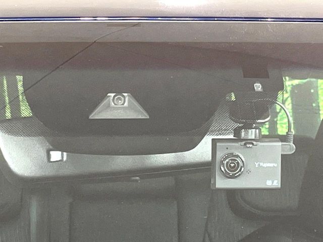 CROWN sedan hybrid 4WD