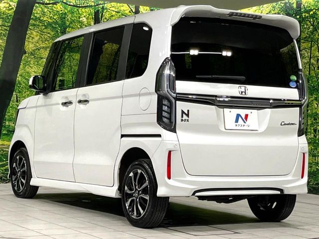 N BOX CUSTOM 4WD