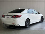 CROWN sedan