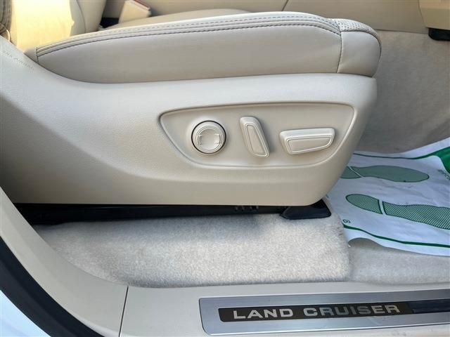 LANDCRUISER wagon