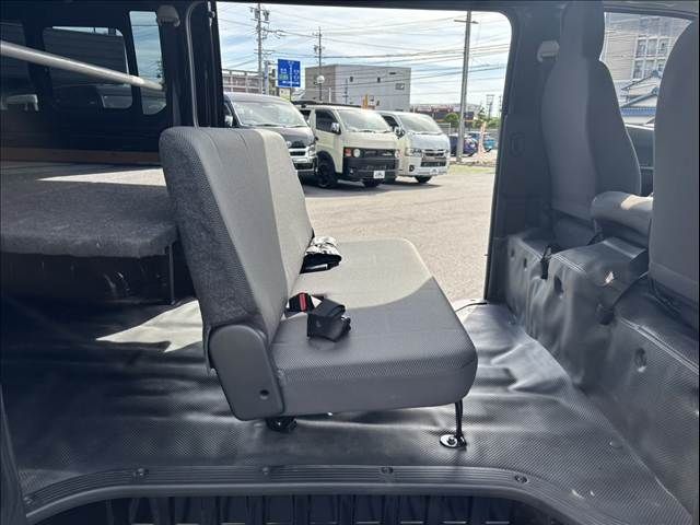 HIACE van 2WD