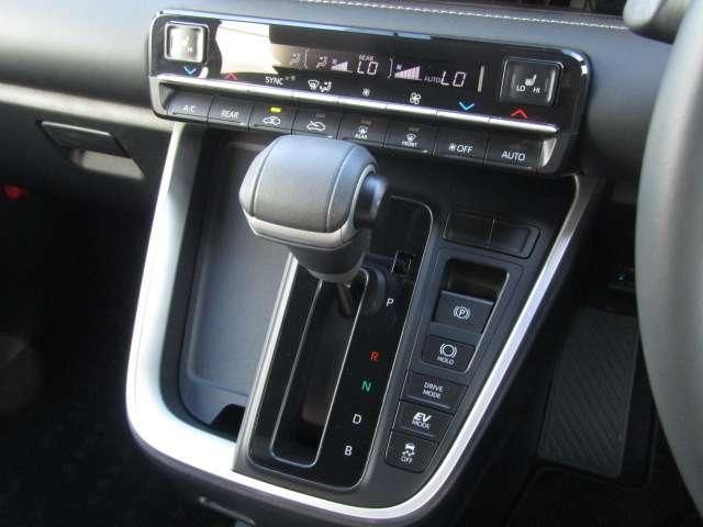 NOAH HYBRID 4WD