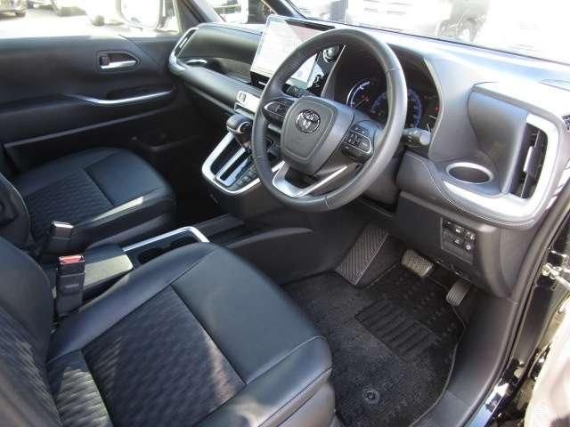 NOAH HYBRID 4WD