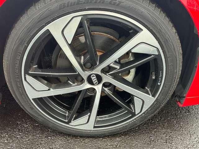 AUDI A3 Sedan